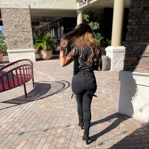 creating my essential wardrobe by offloading 100+ items to be listed soon:) - Picture 12 of 13